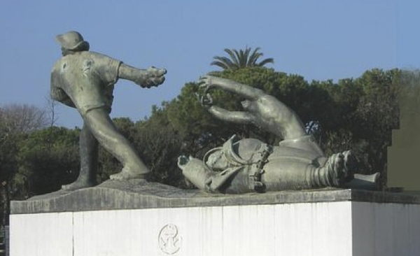 Monumento ai Caduti di Viareggio